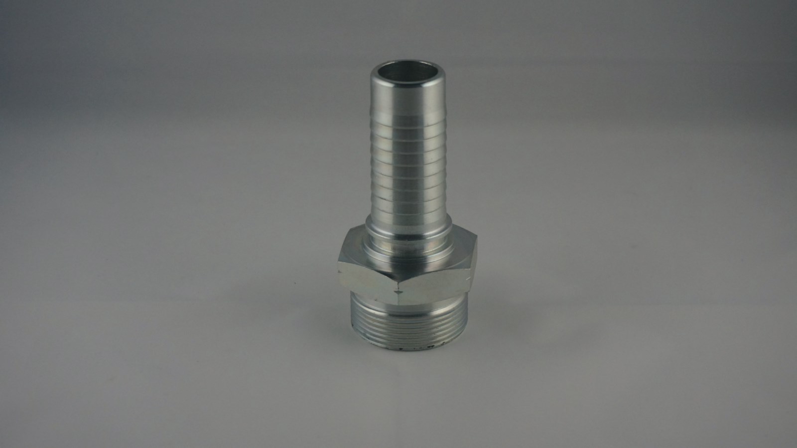 raccord à sertir male droit DIN